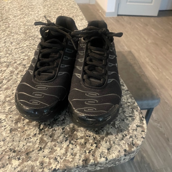 Nike Air Max Plus - Picture 3 of 5